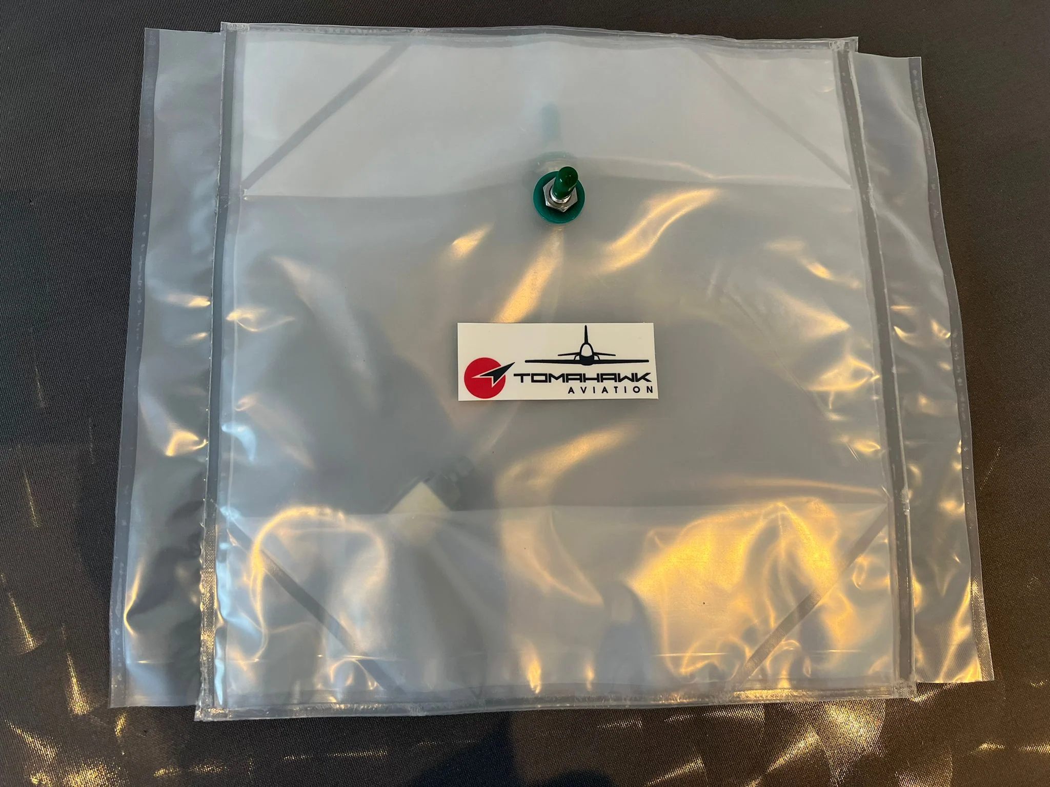 Bladder Tank V2 - 6L Cylinder Fuel Bag 70072 from Tomahawk Aviation - Image 3