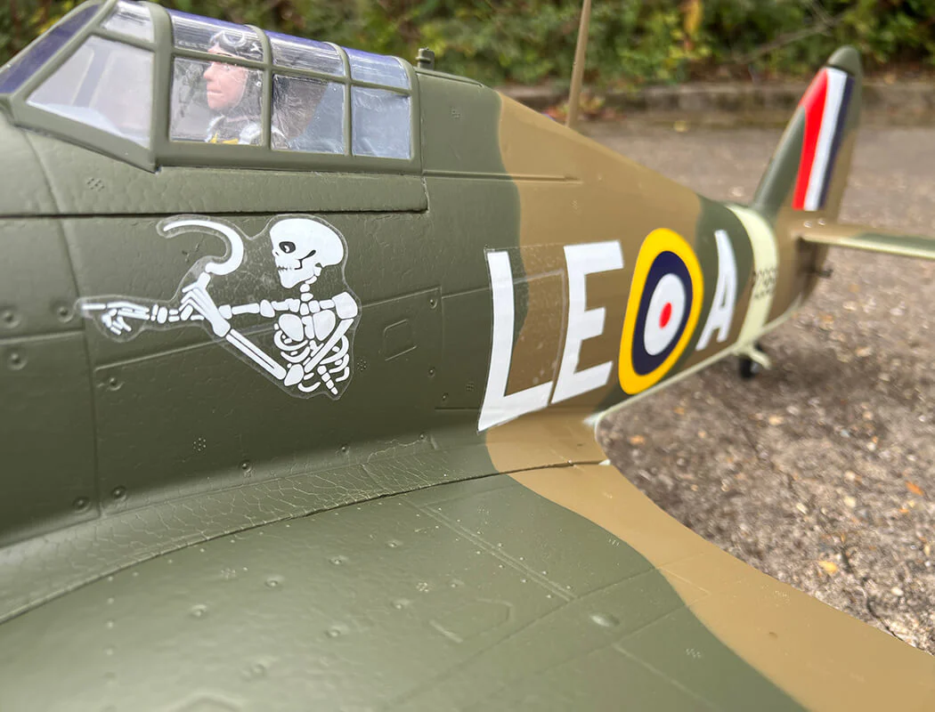 XFLY Hawker Hurricane Mk1 Brown/Green 1200mm PNP XF126P-B - Image 9